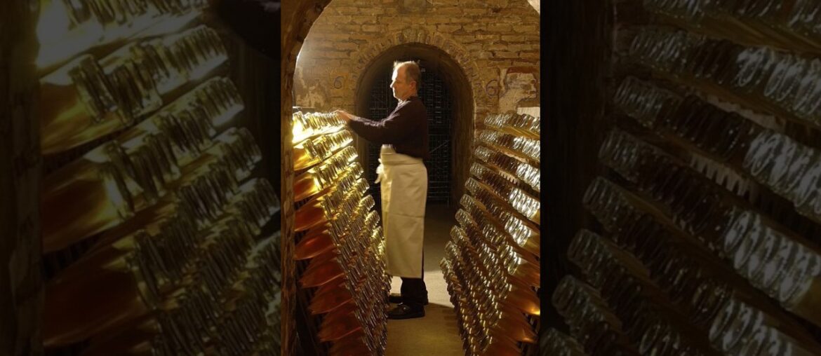 Champagne VS Sparkling Wine #alcohol #shorts #youtubeshorts