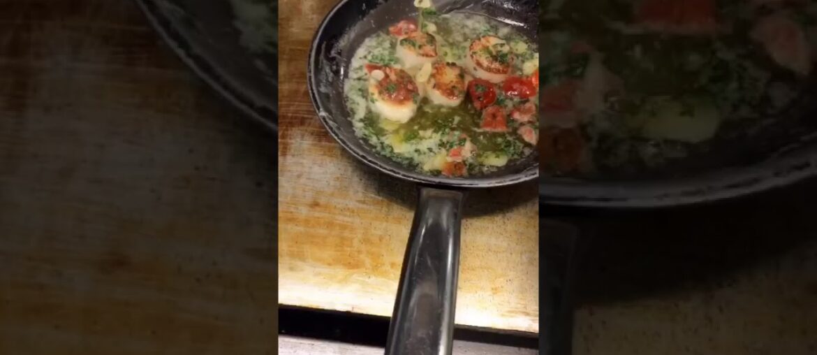 Saint Jacques French food.