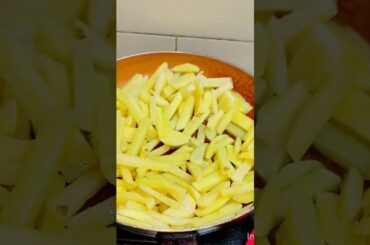 french fries | low oil home made french fries | #viral #food #youtubeshorts #recipe  #foodblogger