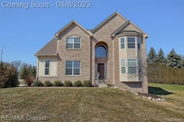 Residential for rent in Troy, MI - 1051 Doral Drive