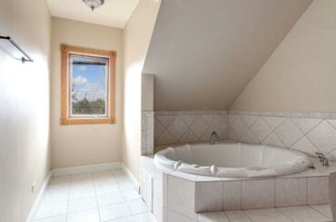 22531 Trillium Court, Barrington, IL 60010