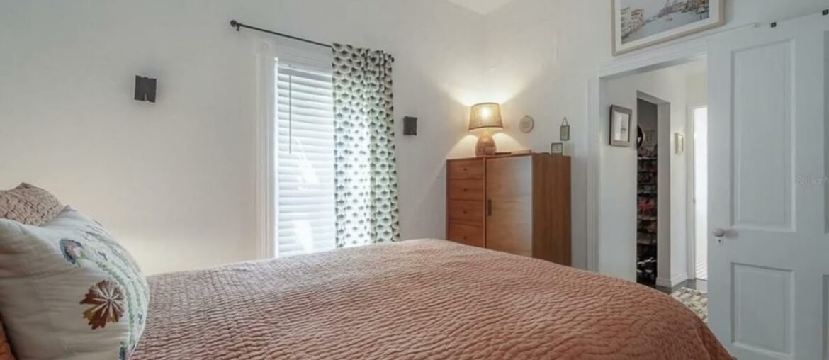 7111 South De Soto Street, Tampa, FL 33616