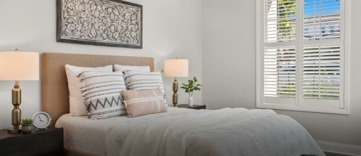 7678 Via Vivaldi, San Diego, CA 92127