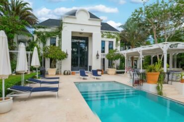 Villa Du Cacique Spanish | Simply Dominican | Dominican Republic