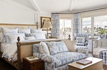 225 Via Lido Soud, Newport Beach, CA 92663