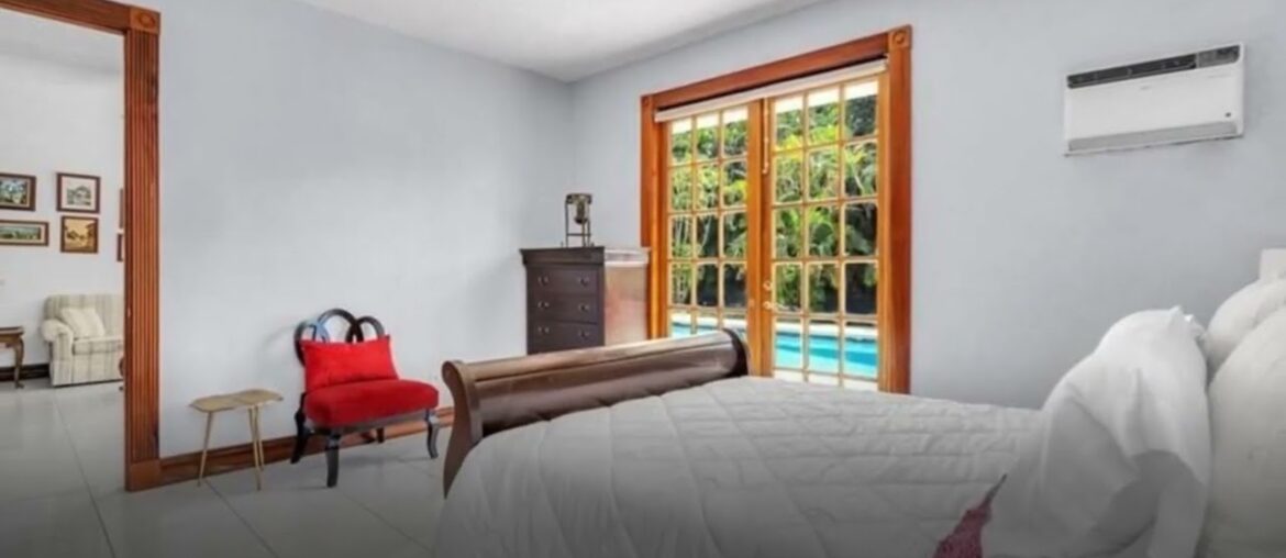 12360 Southwest 1st Street, Plantation, FL 33325