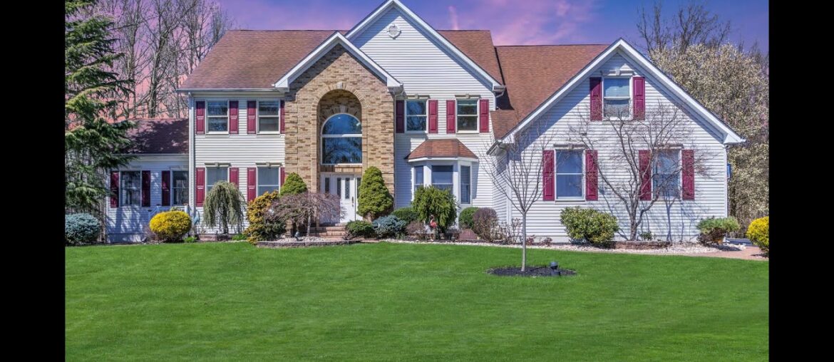 24 Buckingham Drive East Brunswick, NJ | ColdwellBankerHomes.com 24 Buckingham Drive East Brunswick, NJ | ColdwellBankerHomes.com