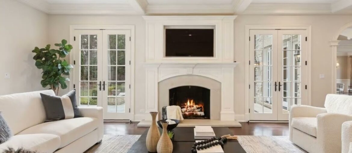 452 East 4th Street, Hinsdale, IL 60521 452 East 4th Street, Hinsdale, IL 60521