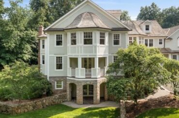 10 Hickory Lane, Weston, CT 06883