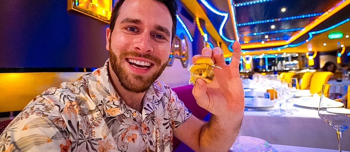 Dining At The Specialty Diamond Steakhouse: Eating The Worlds SMALLEST Burger on Carnival Liberty Dining At The Specialty Diamond Steakhouse: Eating The Worlds SMALLEST Burger on Carnival Liberty