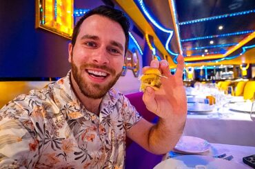 Dining At The Specialty Diamond Steakhouse: Eating The Worlds SMALLEST Burger on Carnival Liberty