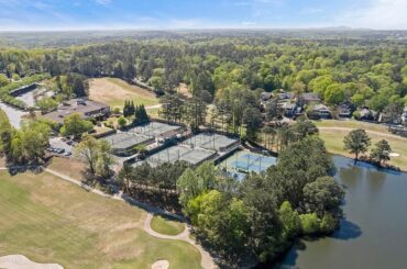 Exceptional Property in Country Club of Roswell Community