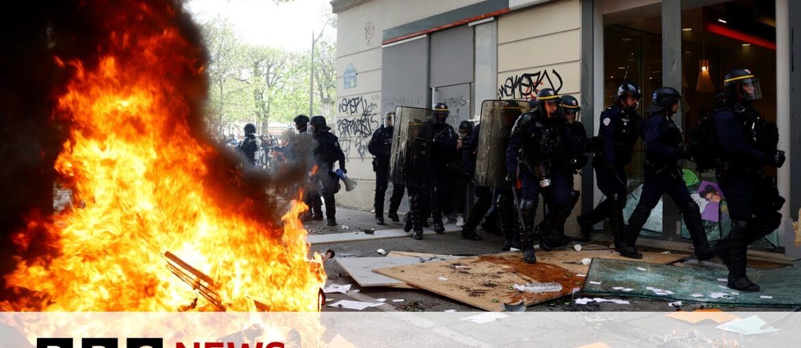 Protests in France over pension reforms enter eleventh day – BBC News Protests in France over pension reforms enter eleventh day - BBC News