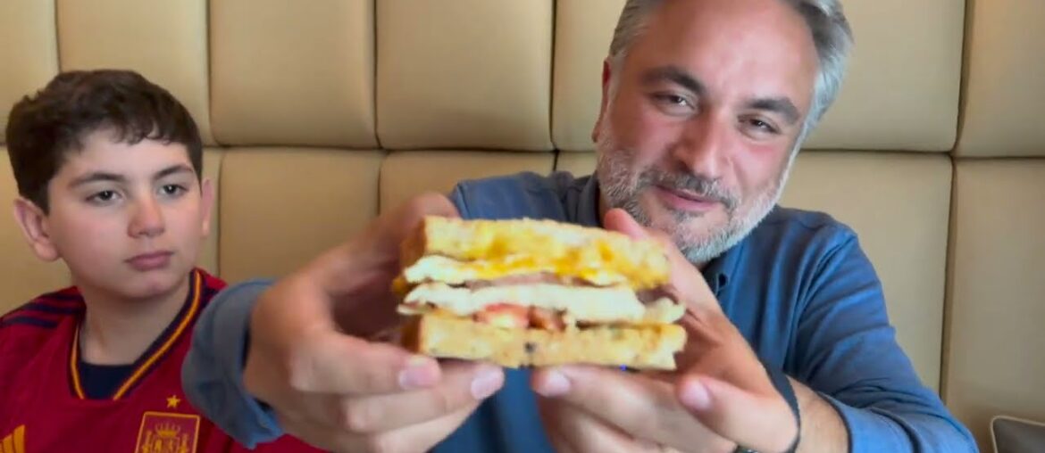 Park Rotana Hotel: The Complete Experience: Dining and Beyond… Park Rotana Hotel: The Complete Experience: Dining and Beyond...