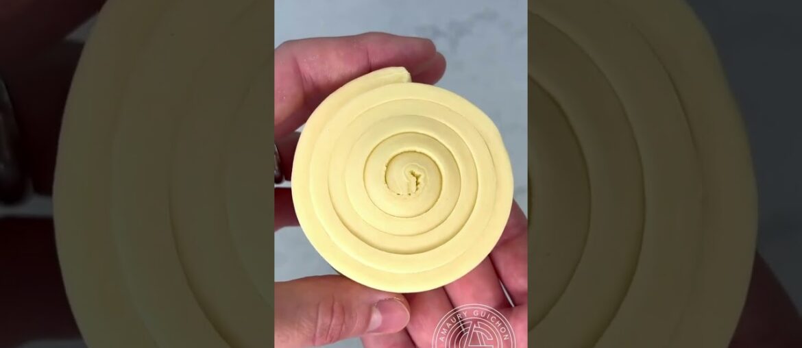 Pastry Artistry: Creating Beautiful and Delicious Treats #shorts #cake #pastrychef Pastry Artistry: Creating Beautiful and Delicious Treats #shorts #cake #pastrychef