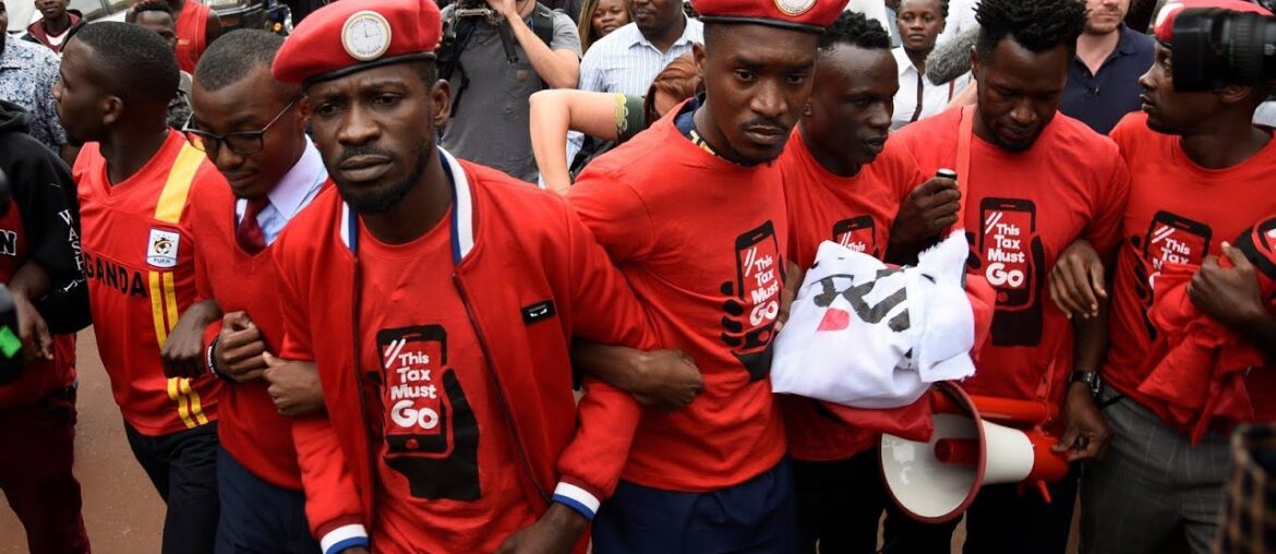 BOBI WINE Alumbye WESTERN Uganda, Ajjeyo MUSEVENI Byeyarimba Nti Ankole yona Emuwagira BOBI WINE Alumbye WESTERN Uganda, Ajjeyo MUSEVENI Byeyarimba Nti Ankole yona Emuwagira