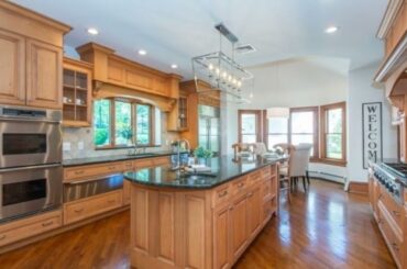 1 Cobb Road, Mountain Lakes, NJ 07046