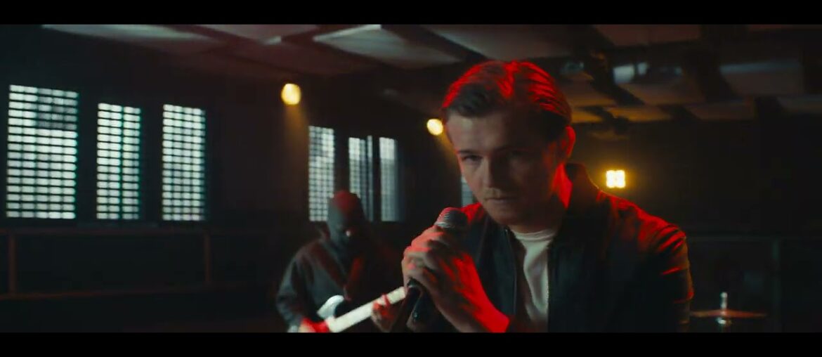 French The Kid - Notice Me (Official Music Video)