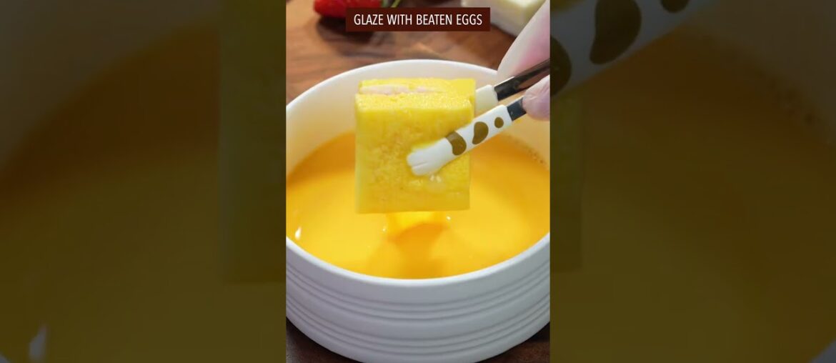 EASY AIR FRYER FRENCH TOAST BITES WITH STRAWBERRY & YOGURT RECIPE #recipe #frenchtoast #airfryer