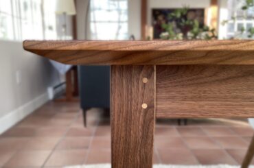 Building a Shaker Walnut Dining Table