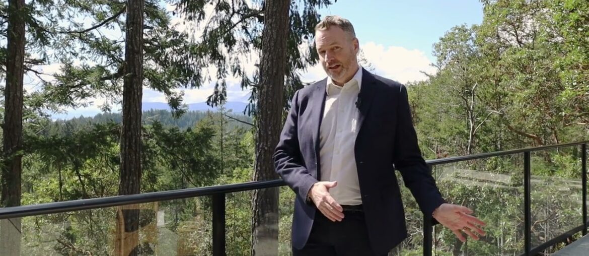 3314 Port Washington – Idyllic Island Lifestyle 3314 Port Washington - Idyllic Island Lifestyle