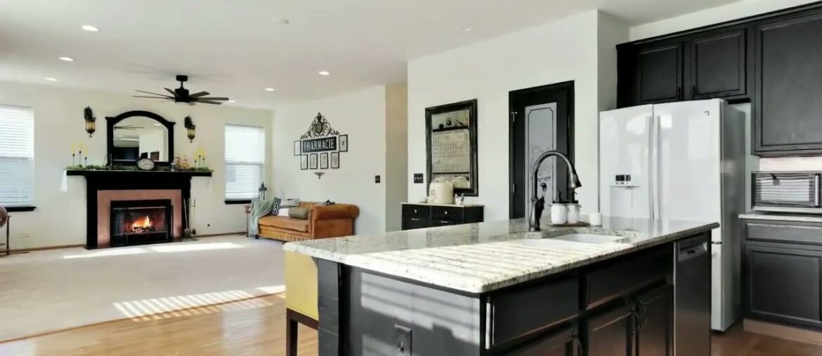 314 Valley View Drive, St. Charles, IL 60175 314 Valley View Drive, St. Charles, IL 60175