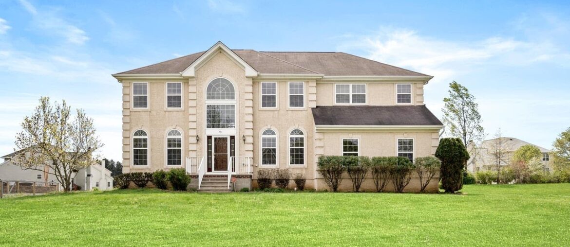 10 Copland Ct, East Windsor, NJ 10 Copland Ct, East Windsor, NJ