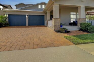 9282 WOODCRANE DRIVE, WINTER GARDEN, FL Presented by Valeria Restrepo.