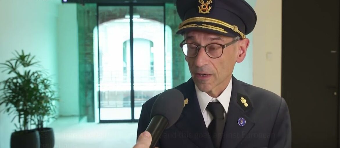 U.S. BEER DESTROYED OVER THE USE OF WORD "CHAMPAGNE" U.S. BEER DESTROYED OVER THE USE OF WORD "CHAMPAGNE"