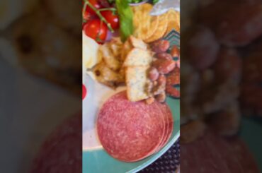 #Fri-YAY Bliss #Brie, #Cherry #Wine & #Salad! Wind down after work with this delectable lite #snack!