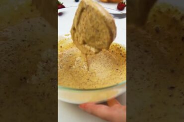 Eggless Strawberry French Toast - Vegan French Toast Recipe!