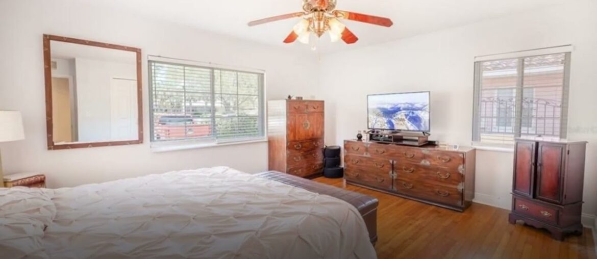 251 Snell Isle Boulevard Northeast, St. Petersburg, FL 33704 251 Snell Isle Boulevard Northeast, St. Petersburg, FL 33704