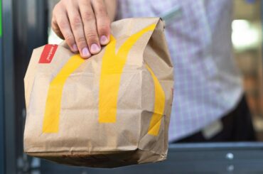 Drive-Thru Habits You Need To Stop Doing & Others You Can Keep