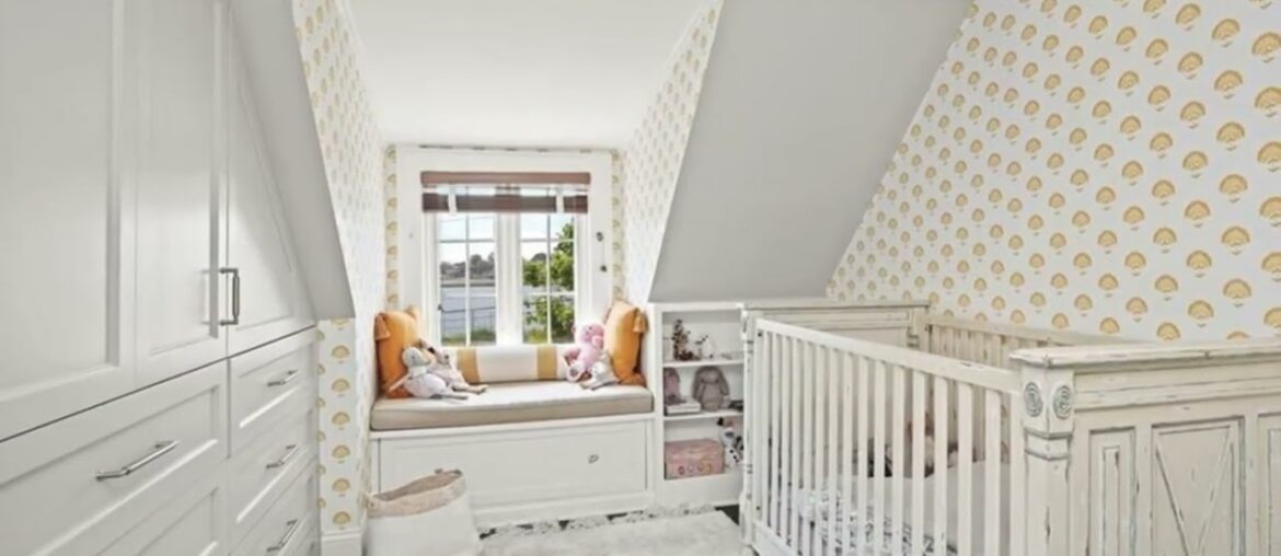 17 Edgewater Hillside, Westport, CT 06880