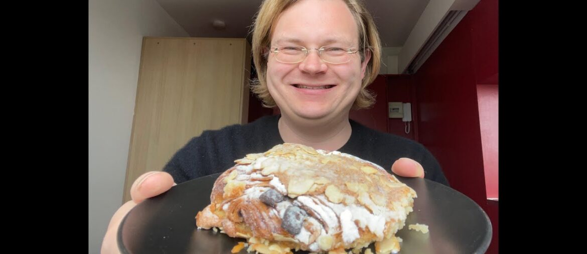 American in France tries amazing french food : almond and chocolate croissant