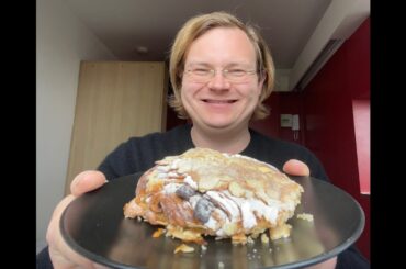 American in France tries amazing french food : almond and chocolate croissant