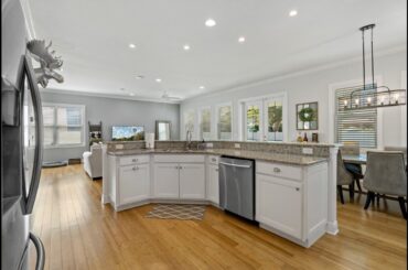 South Tampa Luxury - 3210 W Price Avenue, TAMPA FL - $975,000