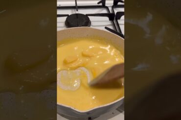 Crispy french fries & cheese sauce #frenchfriesathome  #cheesesaucerecipe #trendingshorts