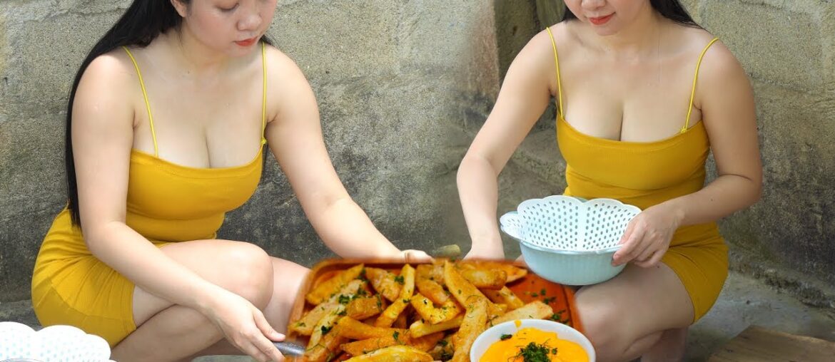 Alida makes delicious French fries with a secret recipe of tasty cheese sauce