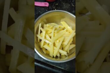 French Fries#french #food #foodie #hyderabad #rain #potatorecipe #potato #potatosnacks #potatochips