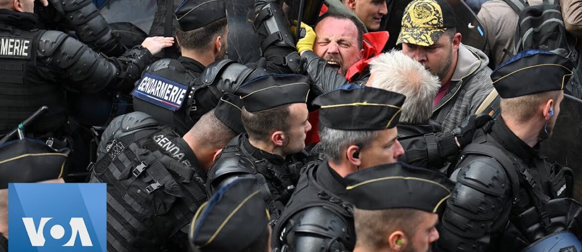 French Police Push Back Anti-Pension Reform Protesters | VOA News French Police Push Back Anti-Pension Reform Protesters | VOA News