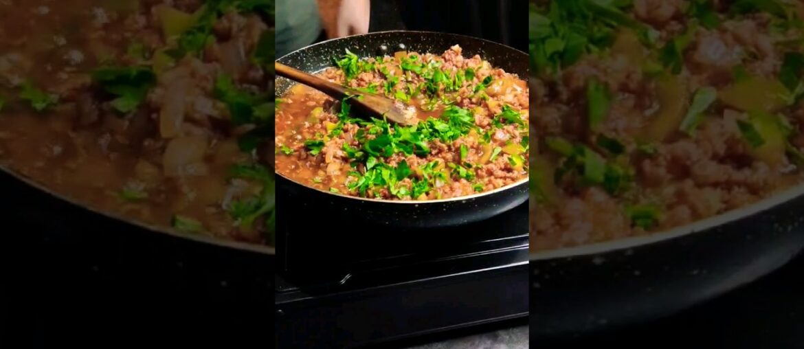 Meat in French #cooktime #puffpastry #recipe #meat #french #food #beef #meatballs #cutlet #eggdish