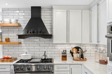 6 Larkspur Lane, Lawrenceville, NJ 08648