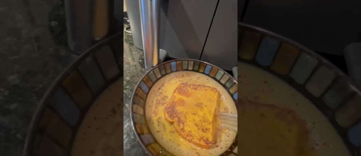 Attempt to make French Toast.. (thanks to @MrNotSuprized for the recipe) #frenchtoast