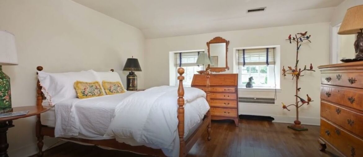 933 Old Gulph Road, Bryn Mawr, PA 19010 933 Old Gulph Road, Bryn Mawr, PA 19010