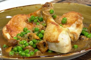 How to make a simple French pan-roasted chicken and spring peas dish