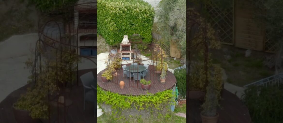 Stone charm and panoramic view in Vence – Knight Frank French Riviera Stone charm and panoramic view in Vence - Knight Frank French Riviera