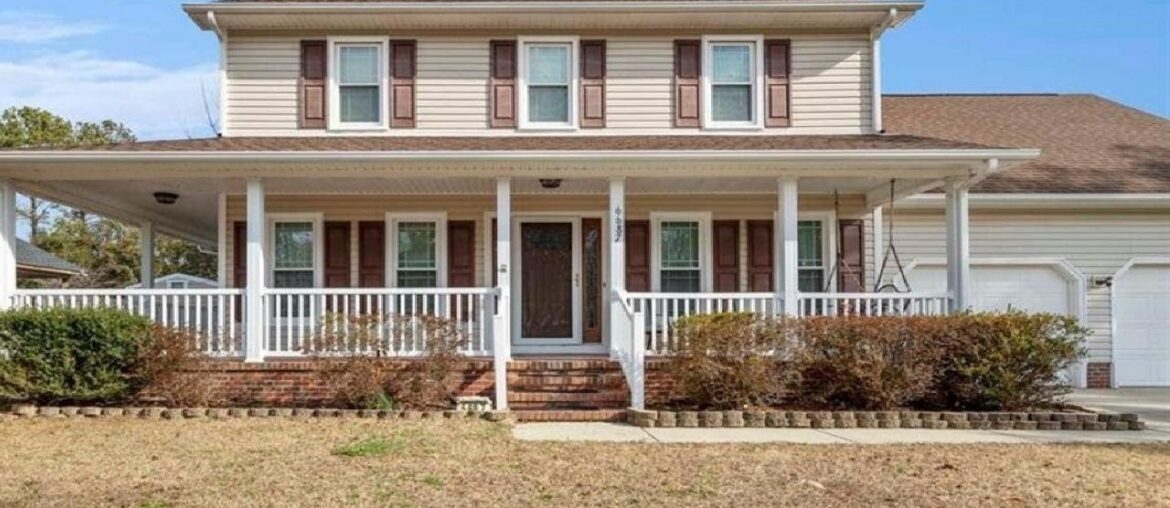 6687 Foxberry Road, Fayetteville, NC Presented by Amanda Stone. 6687 Foxberry Road, Fayetteville, NC Presented by Amanda Stone.