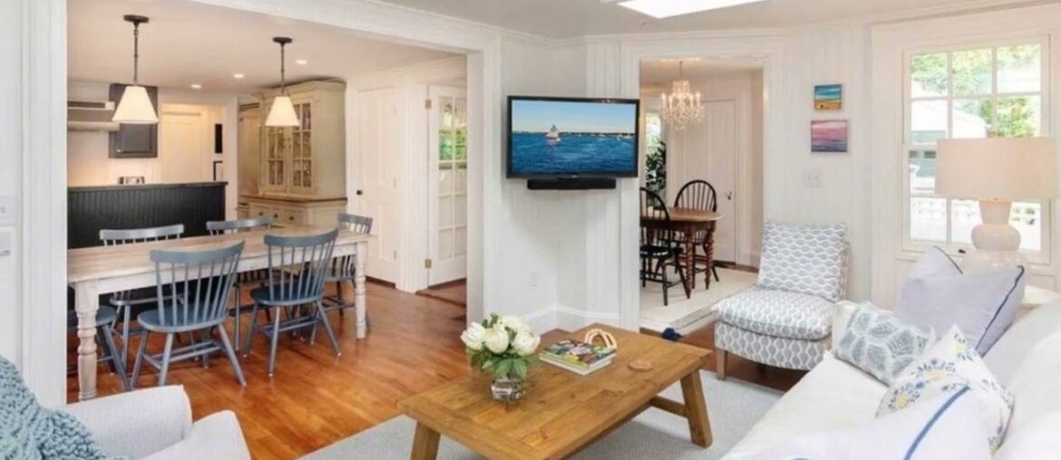 16 Mill Street, Edgartown, MA 02539