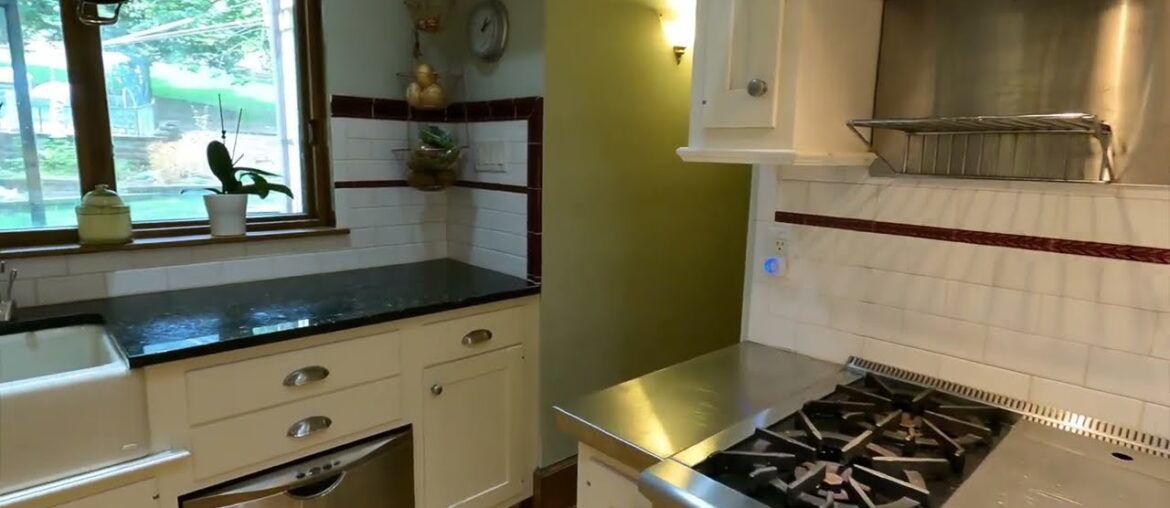 Loudonville Mediterranean Style Home with Gourmet Kitchen – 302 Loudon Rd, Loudonville, NY Loudonville Mediterranean Style Home with Gourmet Kitchen - 302 Loudon Rd, Loudonville, NY